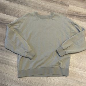 Zara crewneck size small.